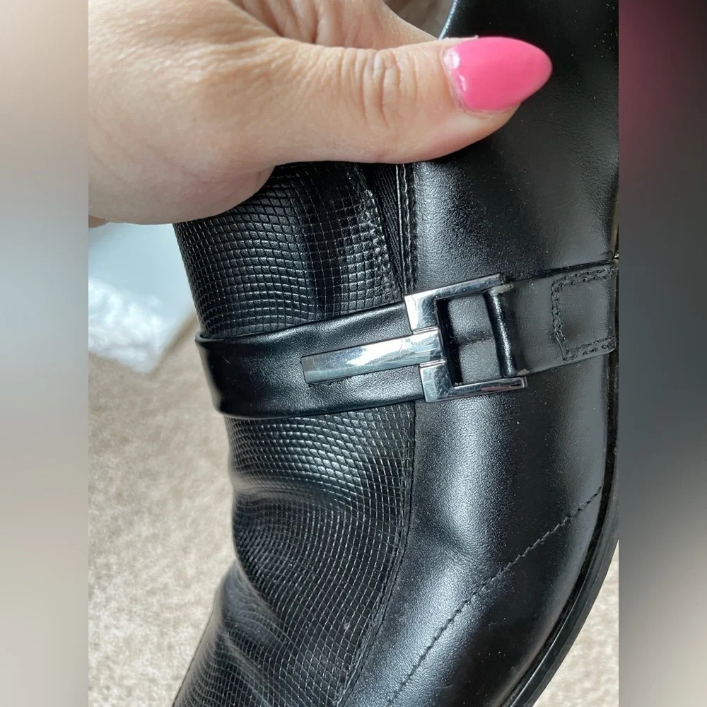 Men’s Genuine Leather Stacy Adam’s Beau pointed square.